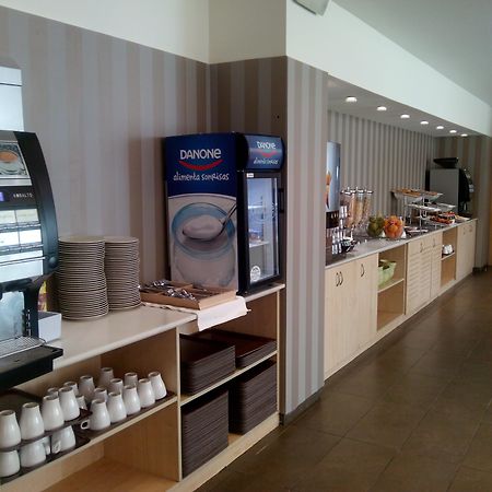 B&B Hotel Madrid Aeropuerto T1 T2 T3 Luaran gambar
