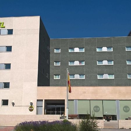 B&B Hotel Madrid Aeropuerto T1 T2 T3 Luaran gambar