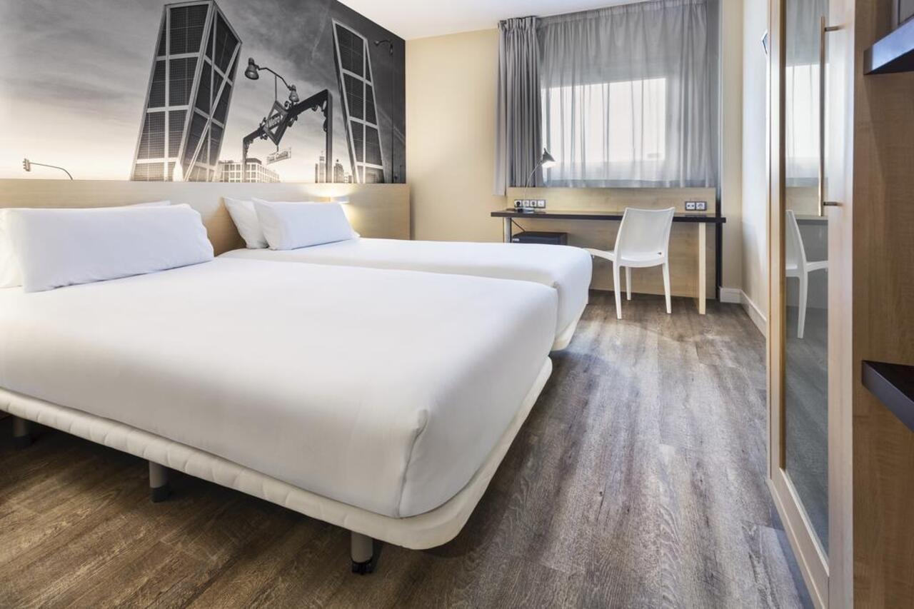 B&B Hotel Madrid Aeropuerto T1 T2 T3 Luaran gambar