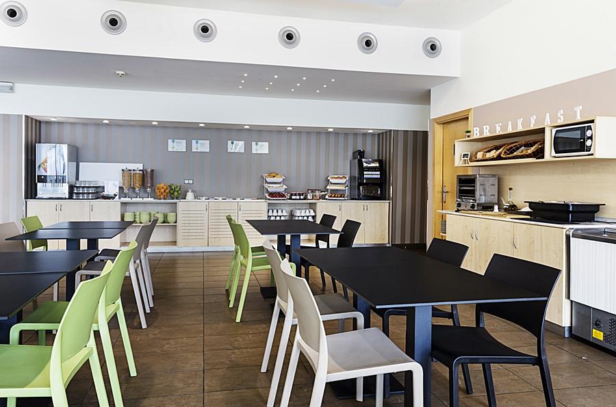 B&B Hotel Madrid Aeropuerto T1 T2 T3 Luaran gambar