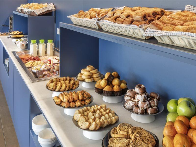 B&B Hotel Madrid Aeropuerto T1 T2 T3 Luaran gambar