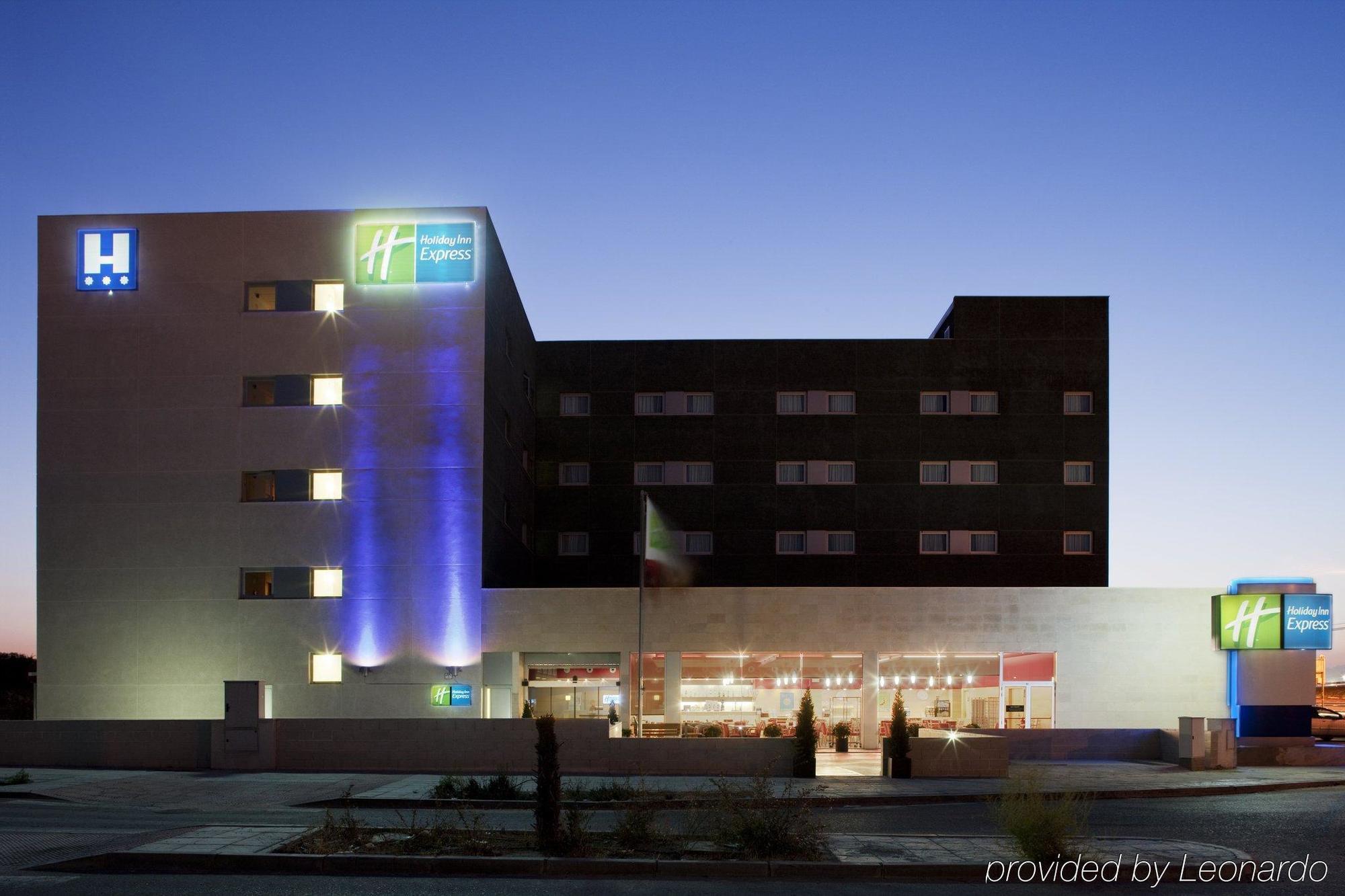 B&B Hotel Madrid Aeropuerto T1 T2 T3 Luaran gambar