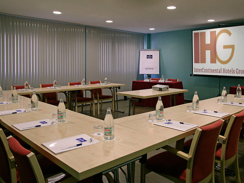 B&B Hotel Madrid Aeropuerto T1 T2 T3 Luaran gambar
