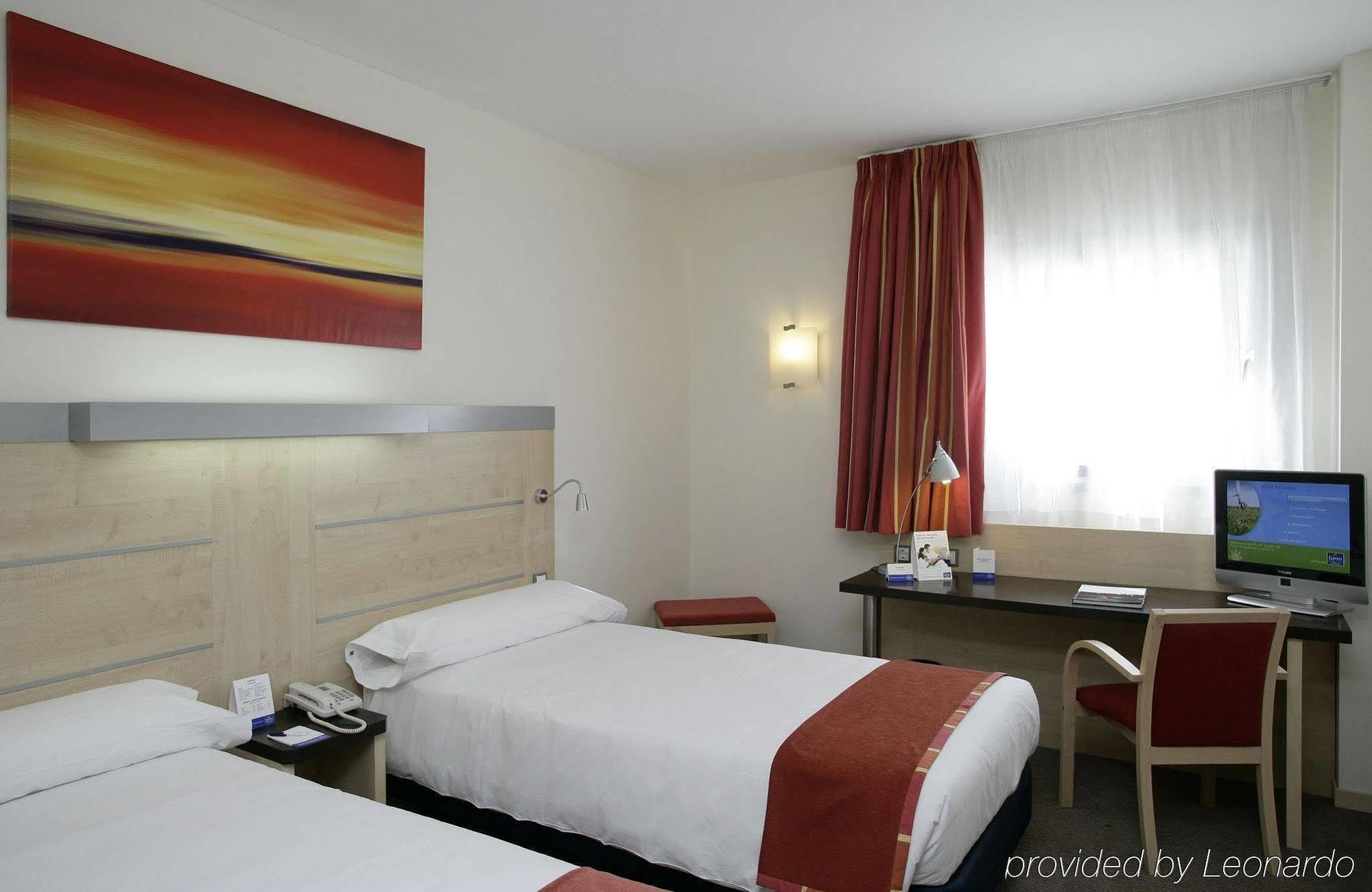 B&B Hotel Madrid Aeropuerto T1 T2 T3 Luaran gambar
