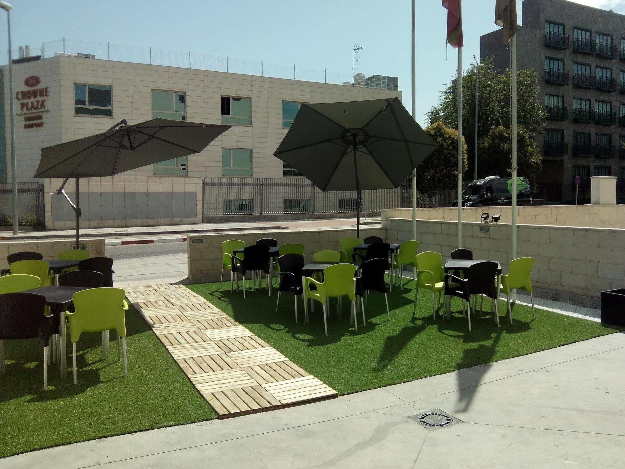B&B Hotel Madrid Aeropuerto T1 T2 T3 Luaran gambar
