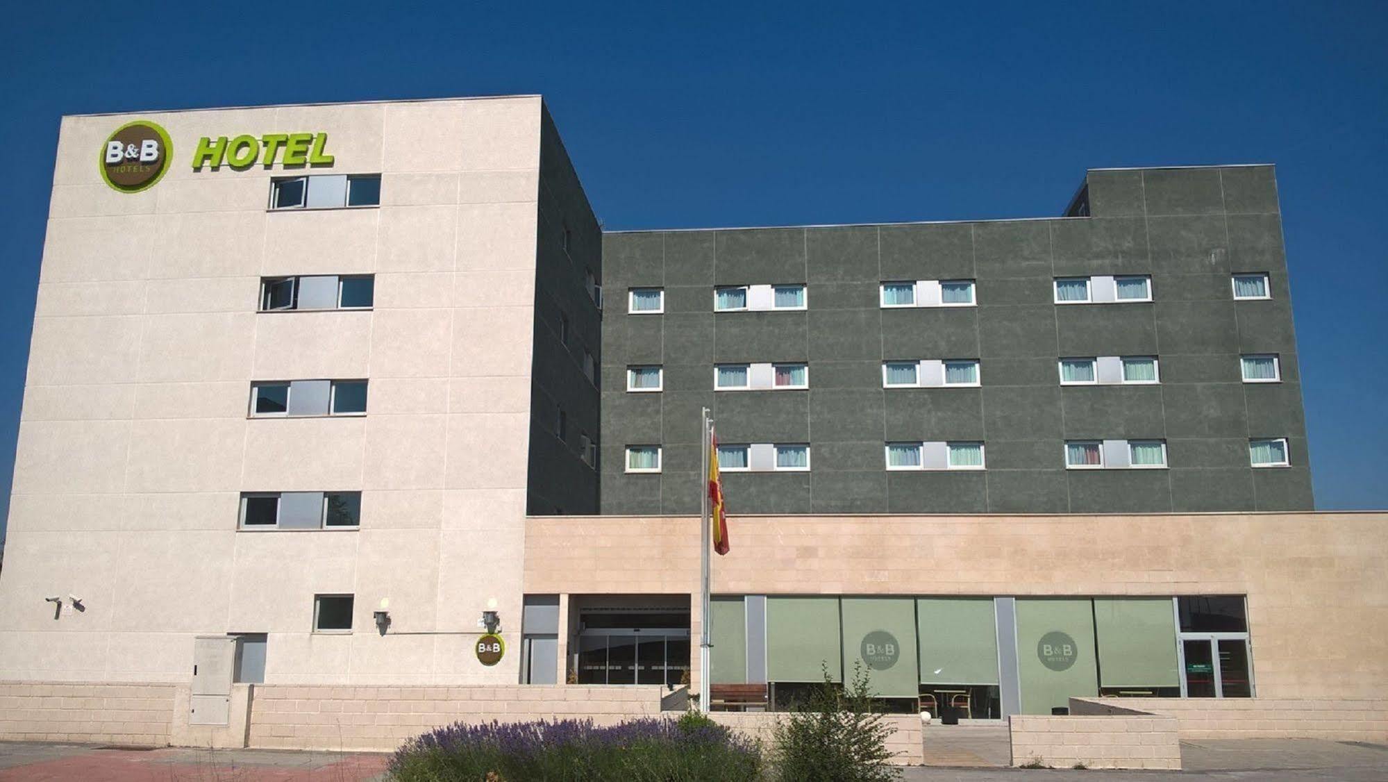 B&B Hotel Madrid Aeropuerto T1 T2 T3 Luaran gambar